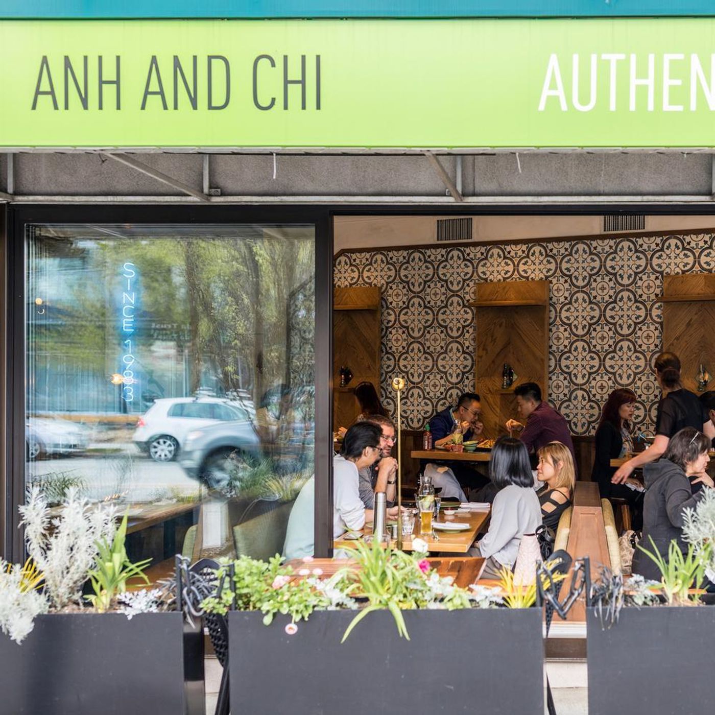 Anh and Chi — photo 2