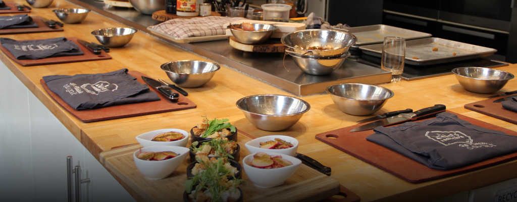 Ateliers & Saveurs Vieux-Montréal - Cours de cuisine | Événements corporatifs