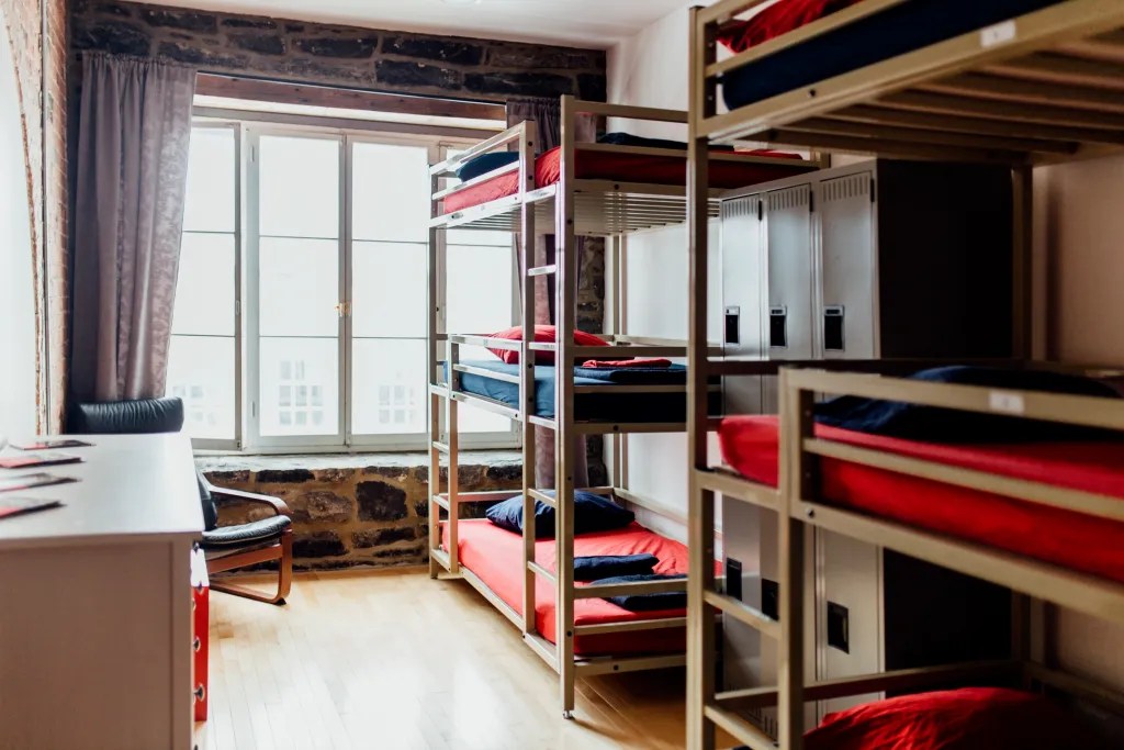 Auberge Alternative du Vieux-Montréal (Hostel)