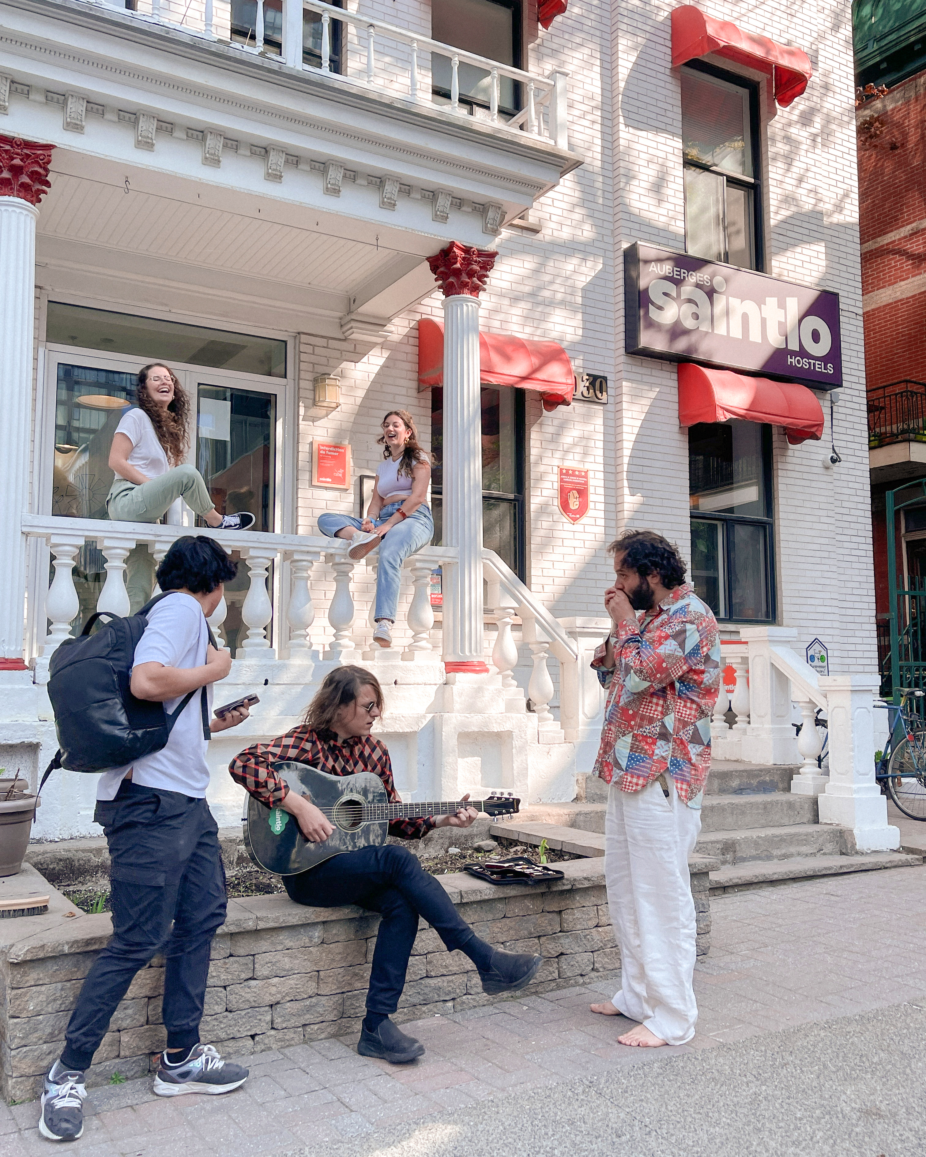 Auberge Saintlo Montréal — photo 1