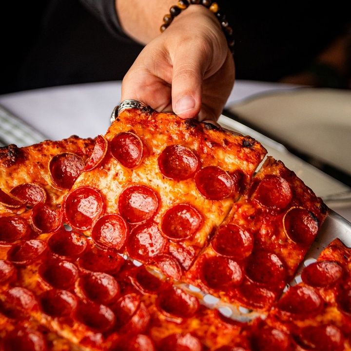 Bernies Pizza Martini Bar — photo 1