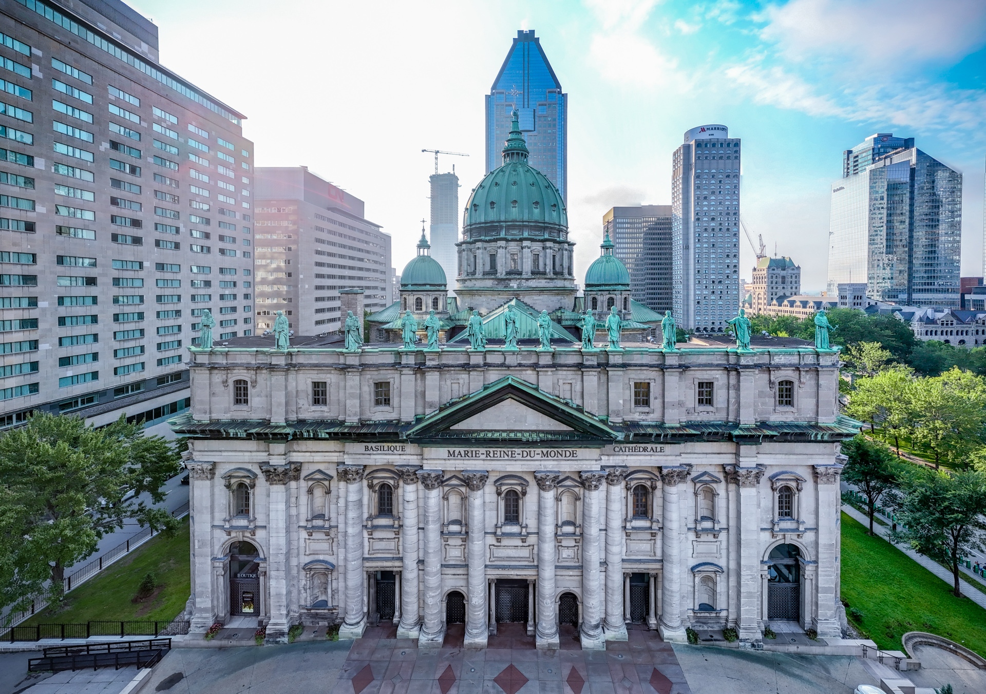 Basilique-Cathédrale Marie-Reine-du-Monde — photo 1