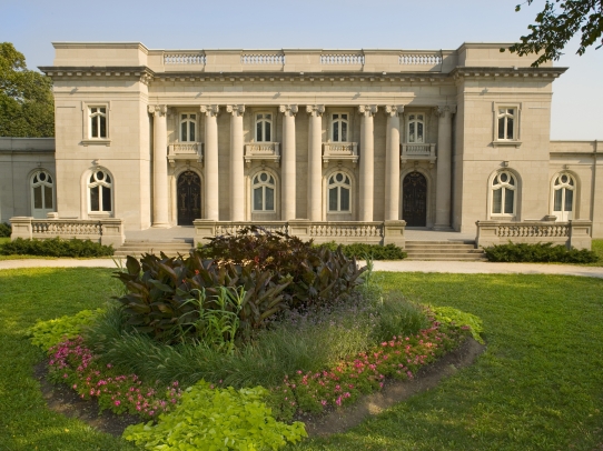 Château Dufresne — musée et lieu historique patrimonial