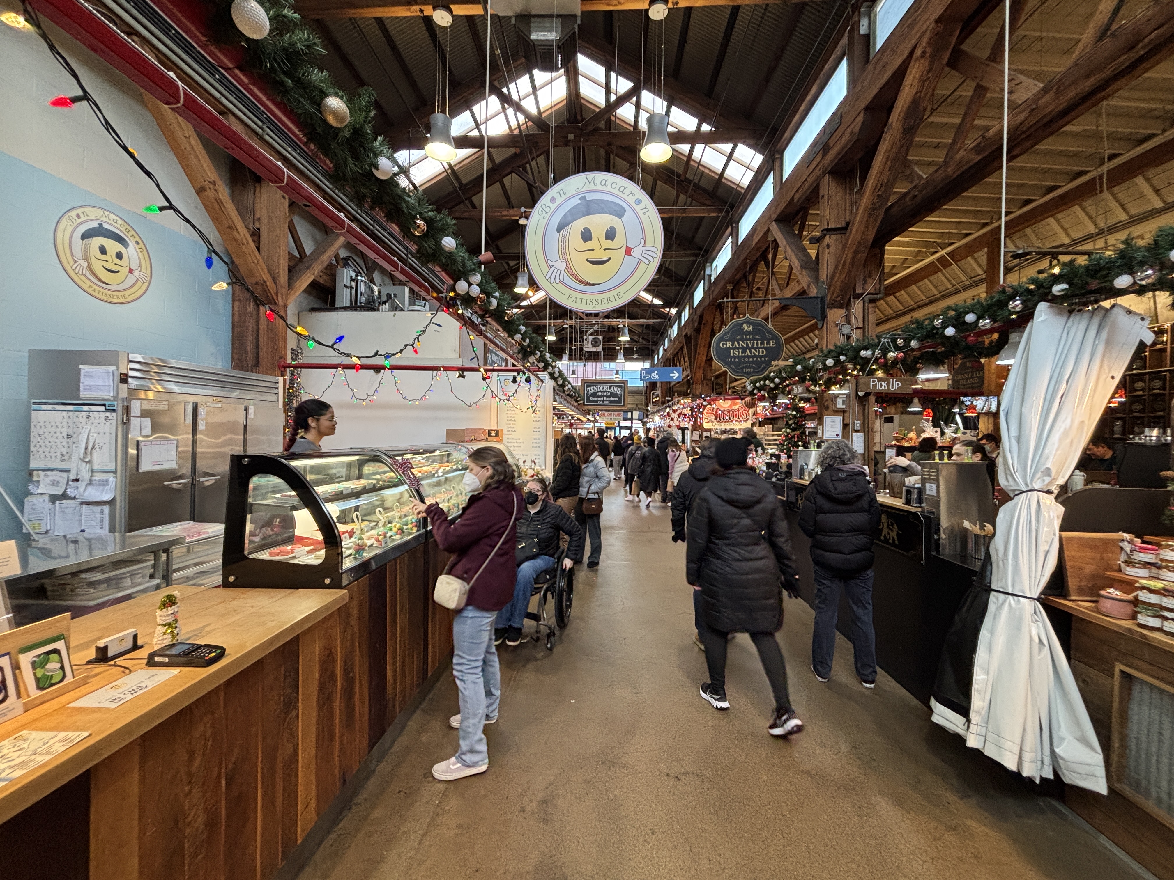 Explorer le marché public de Granville Island
