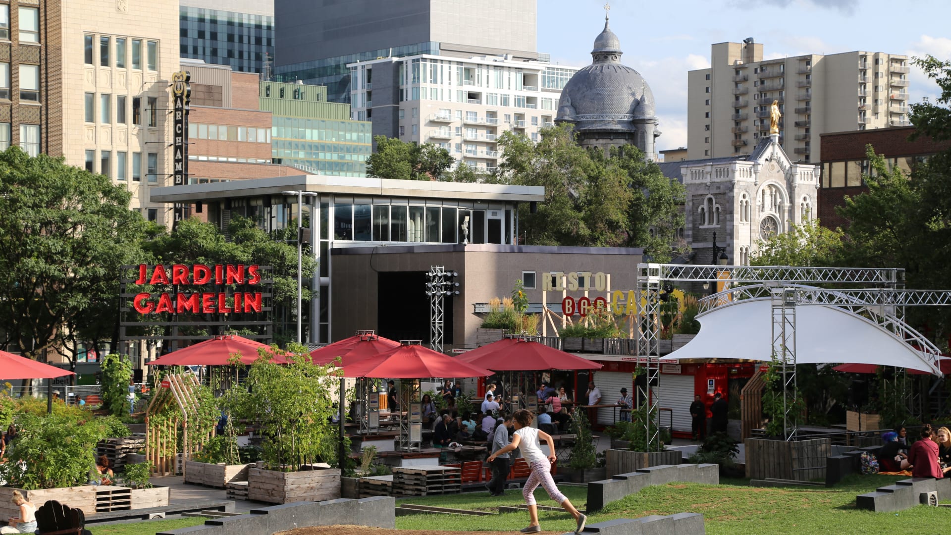 Place Émilie-Gamelin — photo 2
